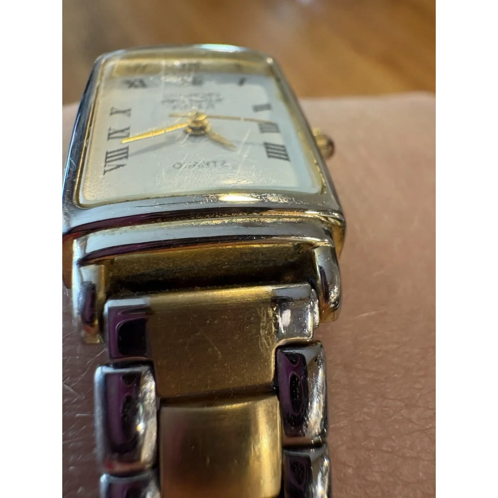 Vintage Giorgio Beverly Hills Two-Tone Quartz Watch – Gold & Silver